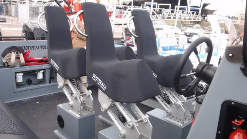 00_40885_OCT_Safety_Seats