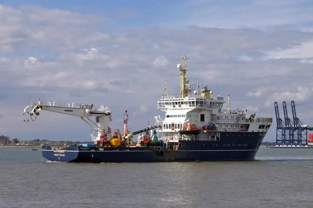 00_43140_OCT_Safety_Seavision2