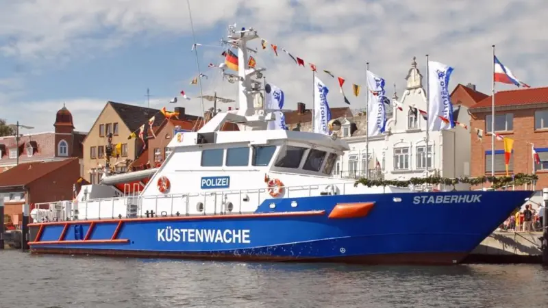 00_42996_NOV_Boatbuild_Staberhuk_Tom