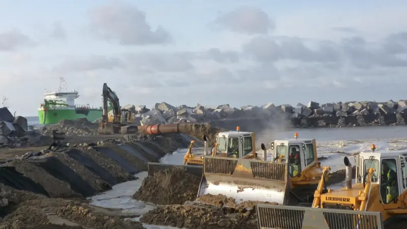 00_43200_JAN-Dredging-IOM