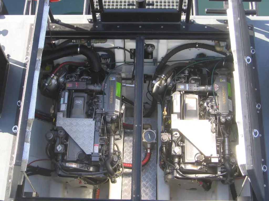 To ensure a high level of maintainability, the engine compartment length was increased to ensure good access to the Yanmar engines.
