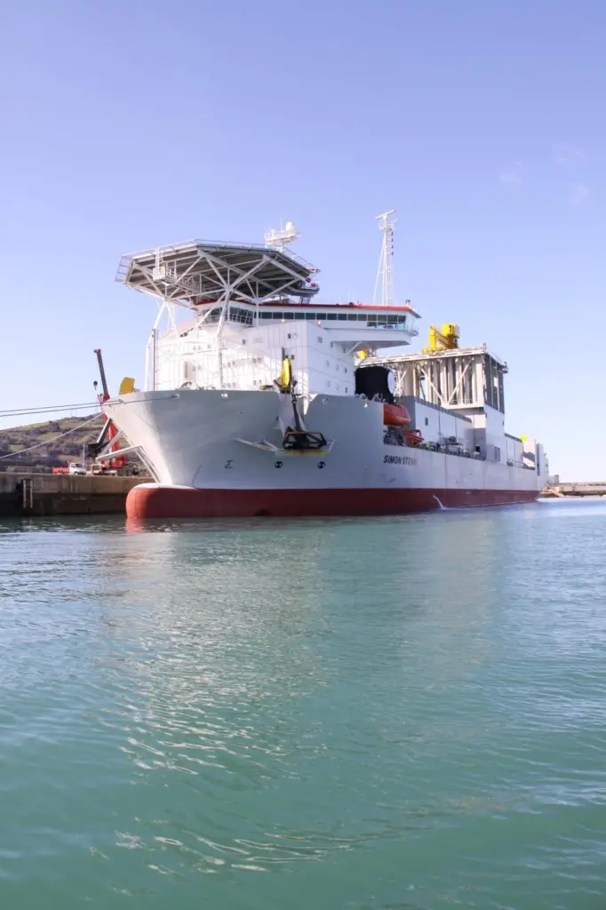 The newbuild Simon Stevin will start its first project offshore of Australia.