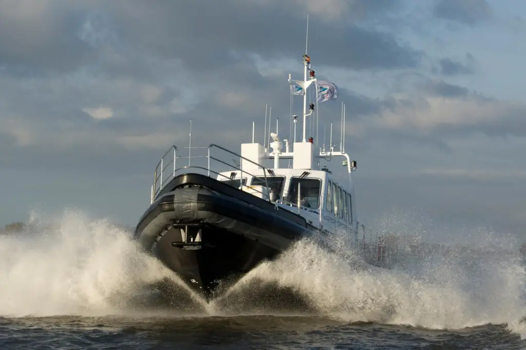 Tides Marine is supplying shaft seals and temperature monitoring systems to Dutch boatbuilder No Limits Ships.