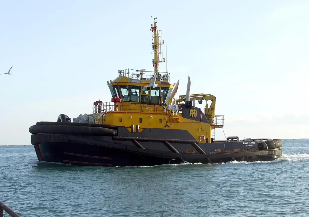 ‘Cheradi’ was built to a new ‘big compact’ design by Robert Allan.
