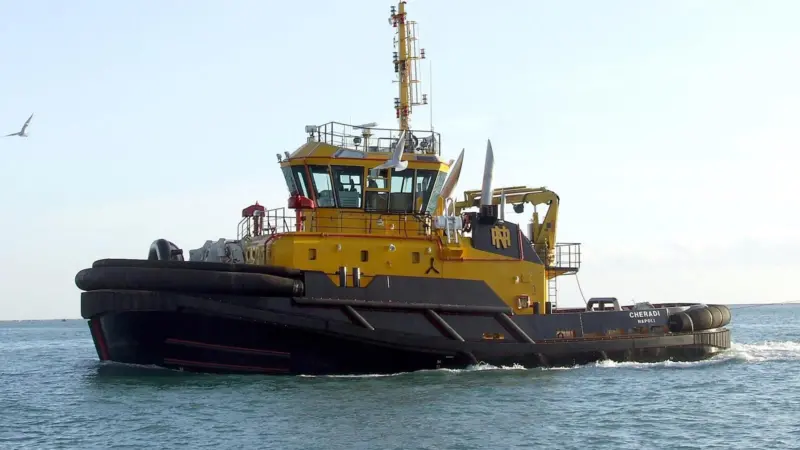 ‘Cheradi’ was built to a new ‘big compact’ design by Robert Allan.