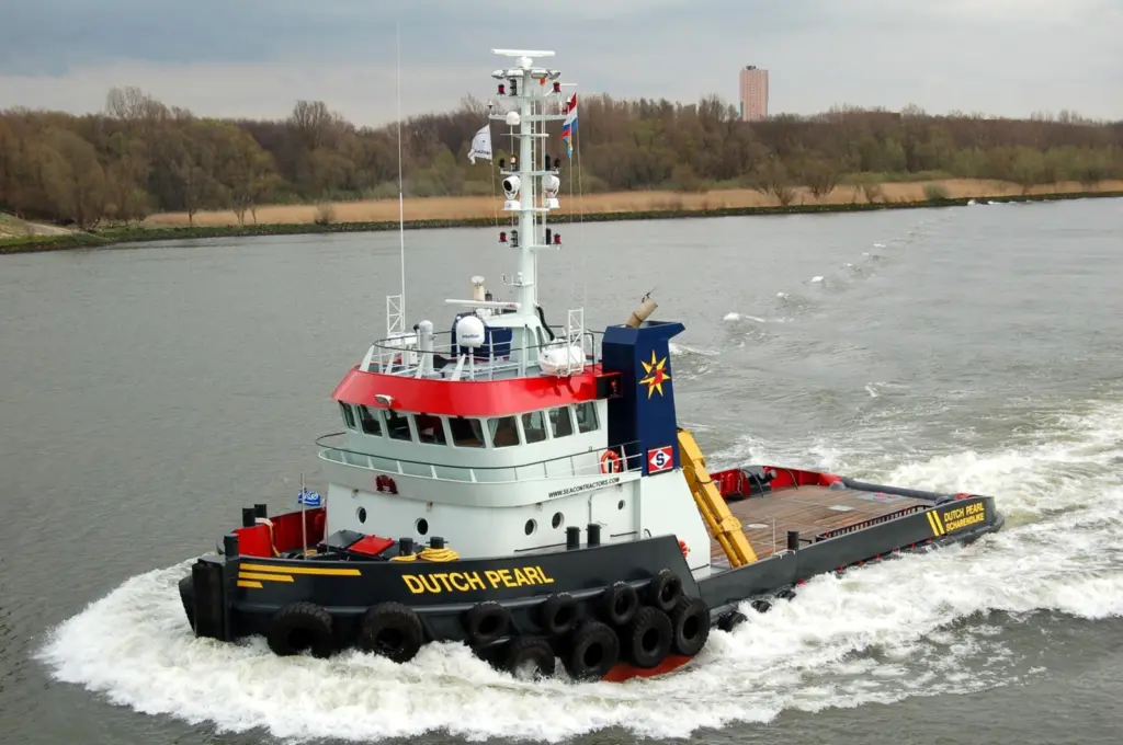 ’ ITC Chinook’ and its sister ship are now employed by ITC.