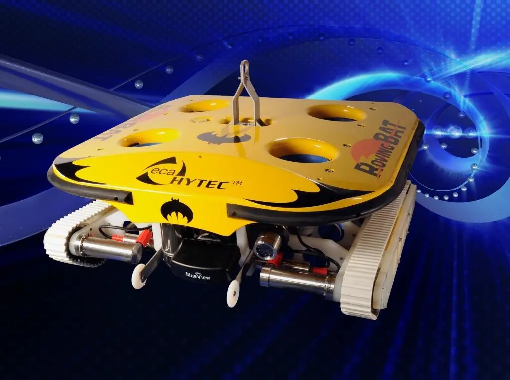 The Roving Bat is ideally suited to survey the hulls of ships, underwater structures and hydraulic dams for any signs of damage.
