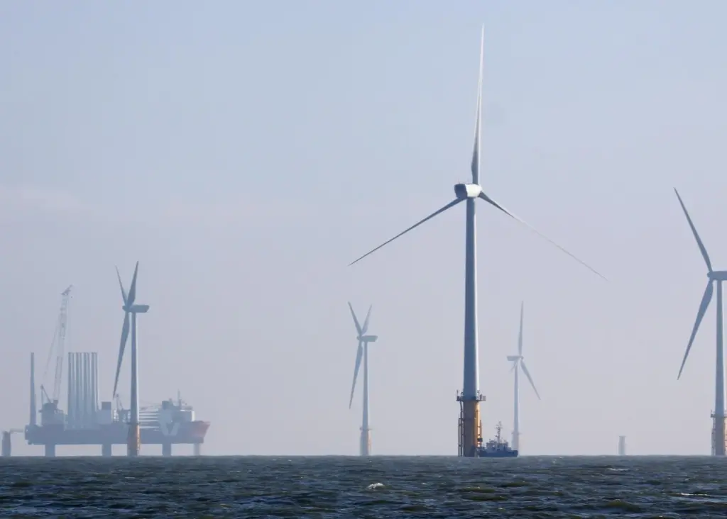 The report's central scenario envisages generating enough offshore renewable energy to meet total UK electricity demand in 2050, allowing the UK to export the 50% it could not use to Europe, becoming a net exporter of electricity. Photo by Peter Barker.