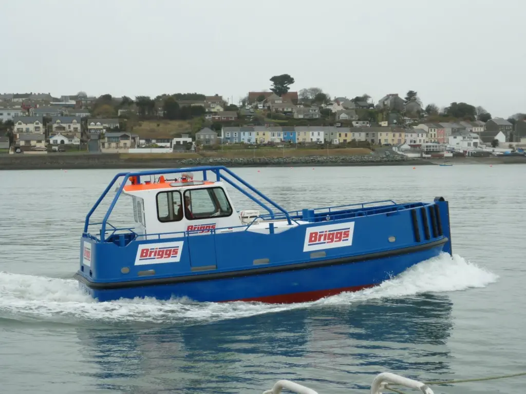 ‘Thorney Bay’s twin 230hp marine diesels provide a speed of nine knots.