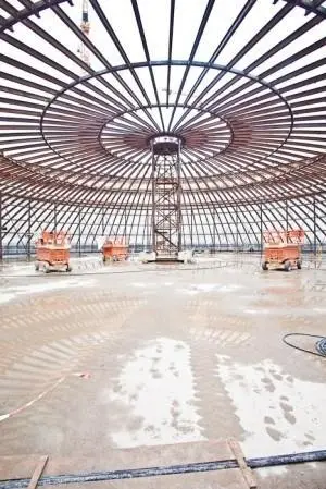 An LNG storage tank under construction at the GATE terminal in Rotterdam: Photo GATE