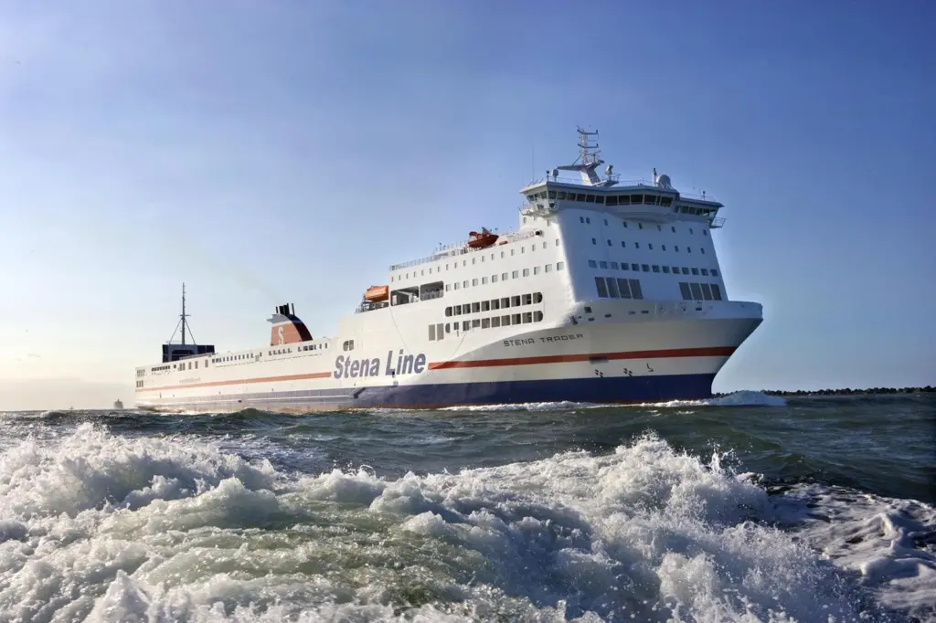 Following conversion works, Stena Trader and Stena Traveller will be able to carry out two tier loading and discharge.