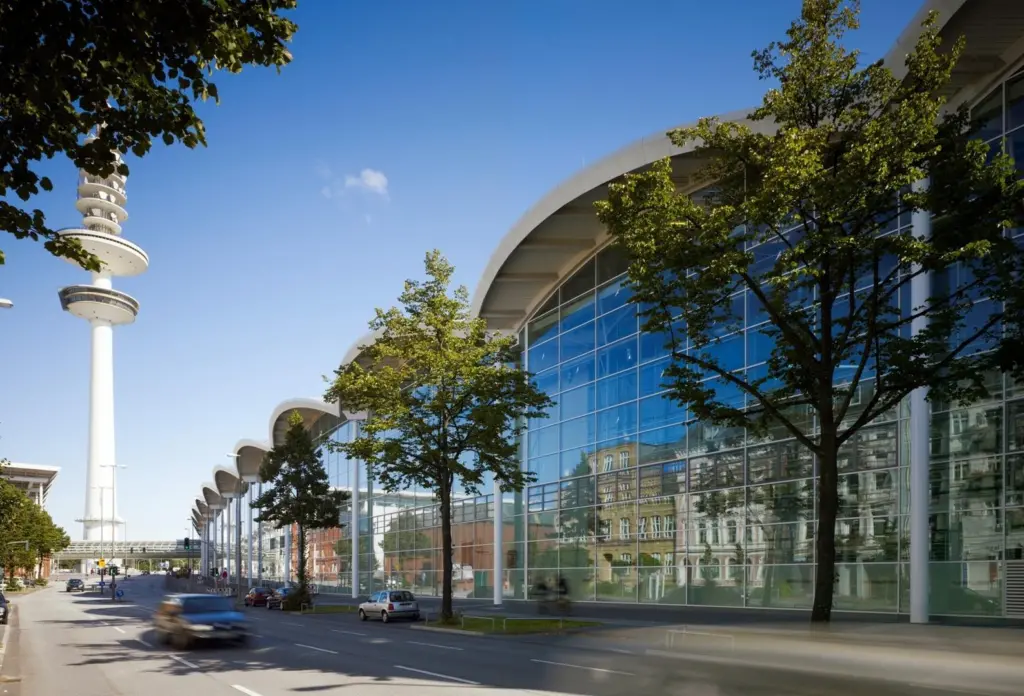 More than 50,000 visitors from over 100 countries are expected to attend SMM 2010. Photo: HMC/H.G. Esch, Ingenhoven Architects (HMCEI)