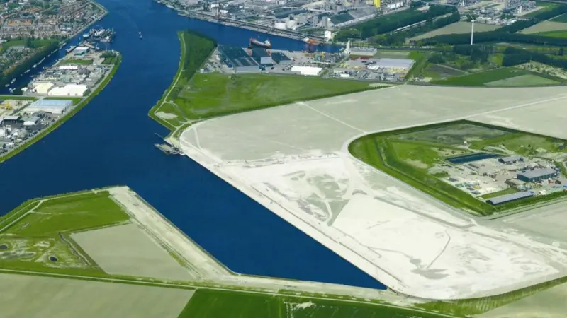 Zeeland Seaports has 70 hectares of port and quay bound land available for Biopark appropriate businesses.