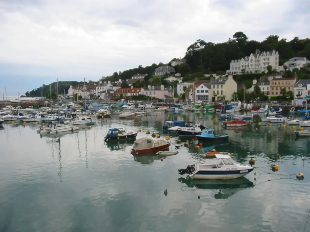 Work on St Aubin Harbour will protect the piers and breakwaters.