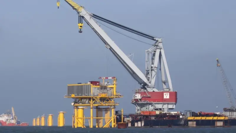 Next generation offshore wind turbines will be tested at two sites in England and two in Scotland. Photo by Peter Barker