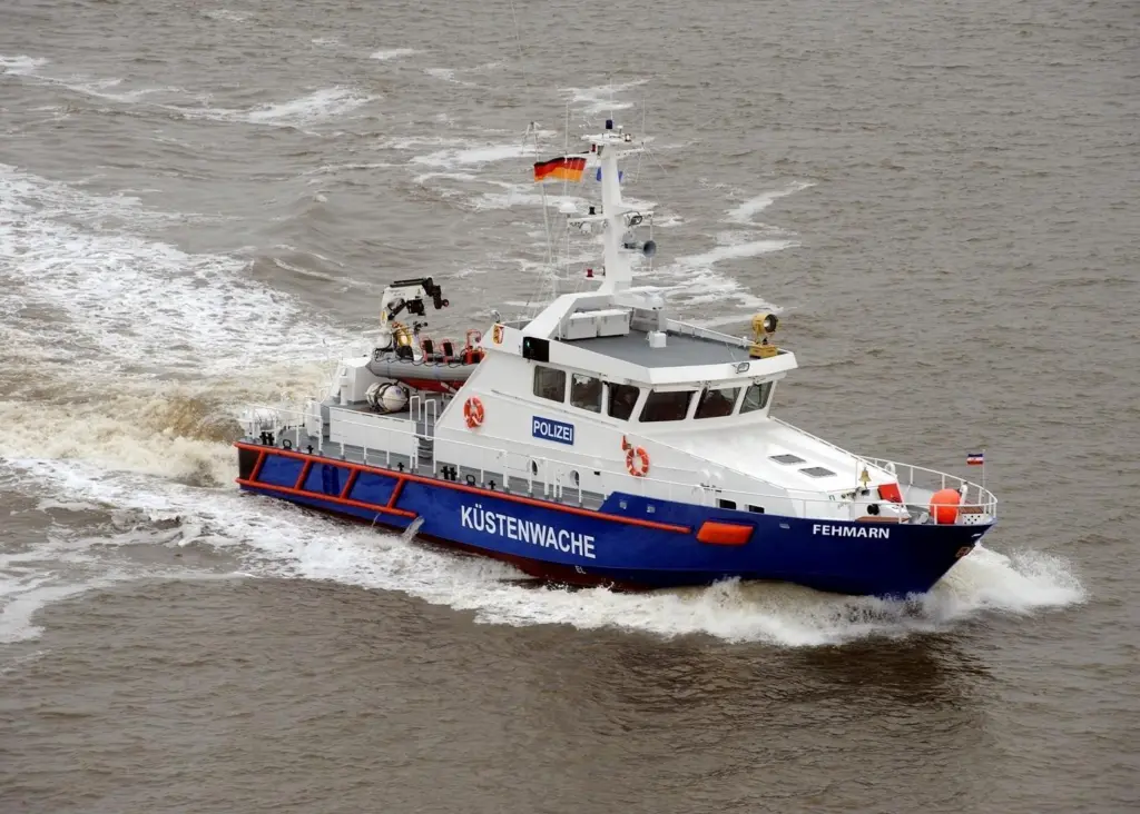 Fehmarn is built in aluminium alloy, with a specially shaped hull.
