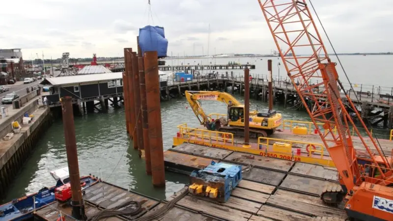 Mistley Marine’s crane barge Spartacus delivered piles last month, which were installed by main contractor Groupbridge.