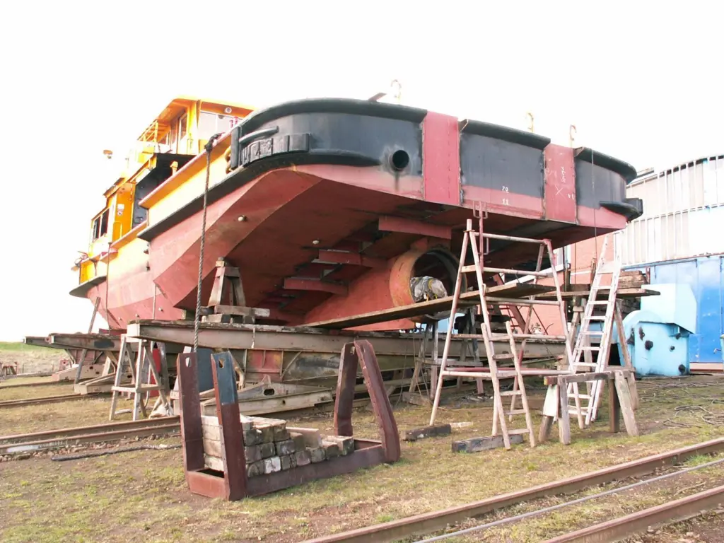 Falkenstein was widened by 1.3m to 7.75m, resulting in the addition of a new stern tube which also slightly increased the vessel’s length.