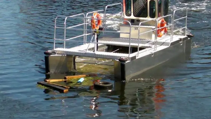 The new Buddyboat is making a real difference in eliminating floating debris at the Port of Sandefjord in Southern Norway.