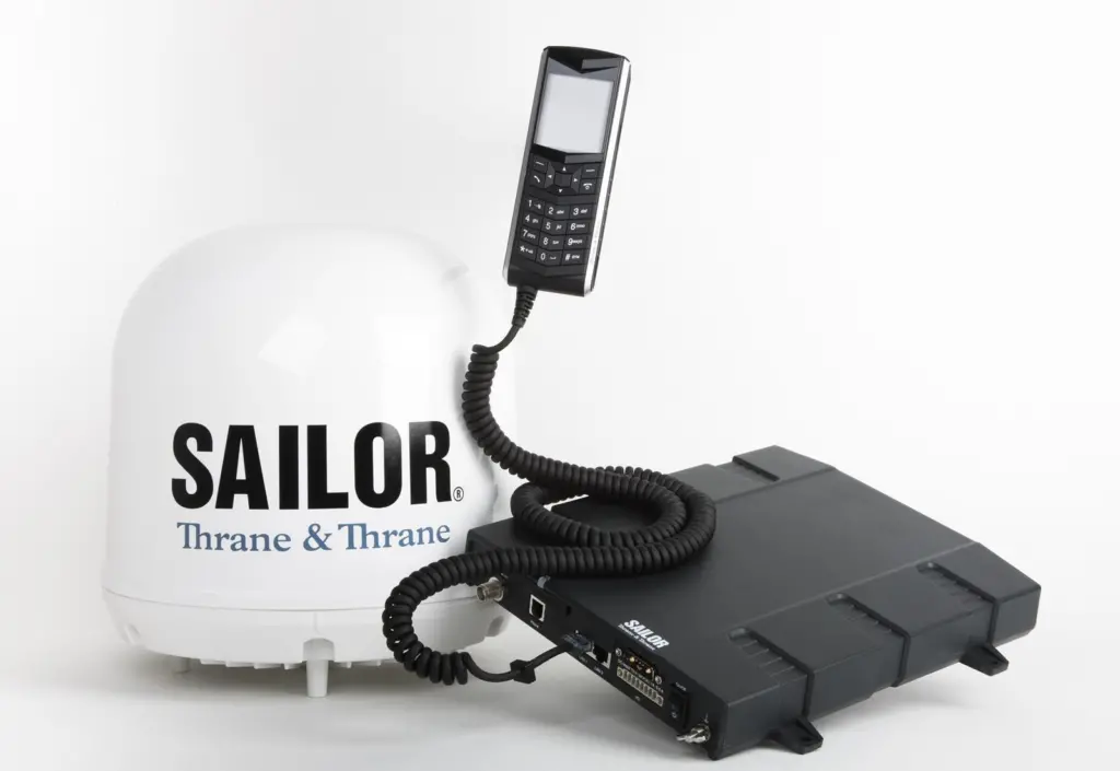 The antenna is contained in a 29cm diameter radome which weighs only 3.9kg.