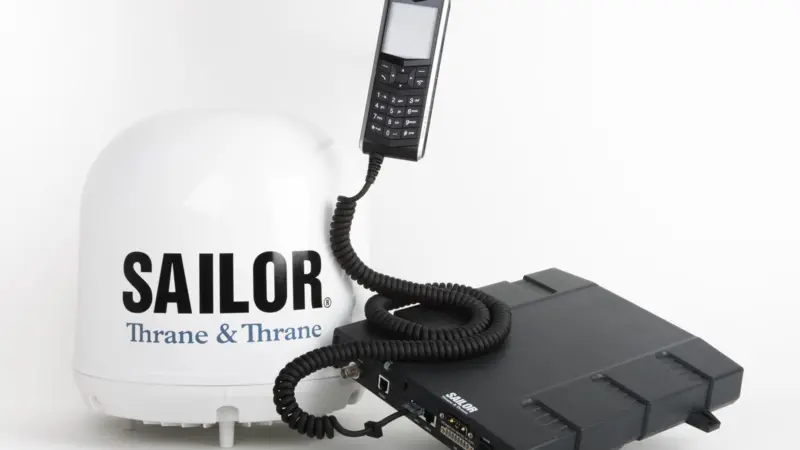 The antenna is contained in a 29cm diameter radome which weighs only 3.9kg.