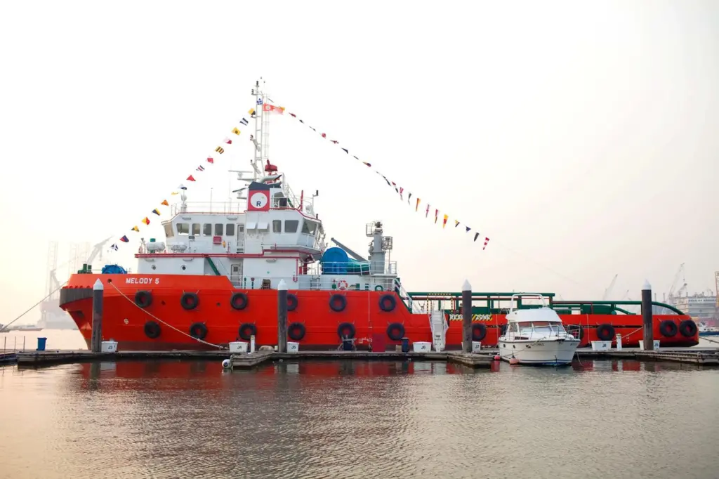 Melody 5 produces a bollard pull of 72mt and has a free running speed of 12.5 knots.