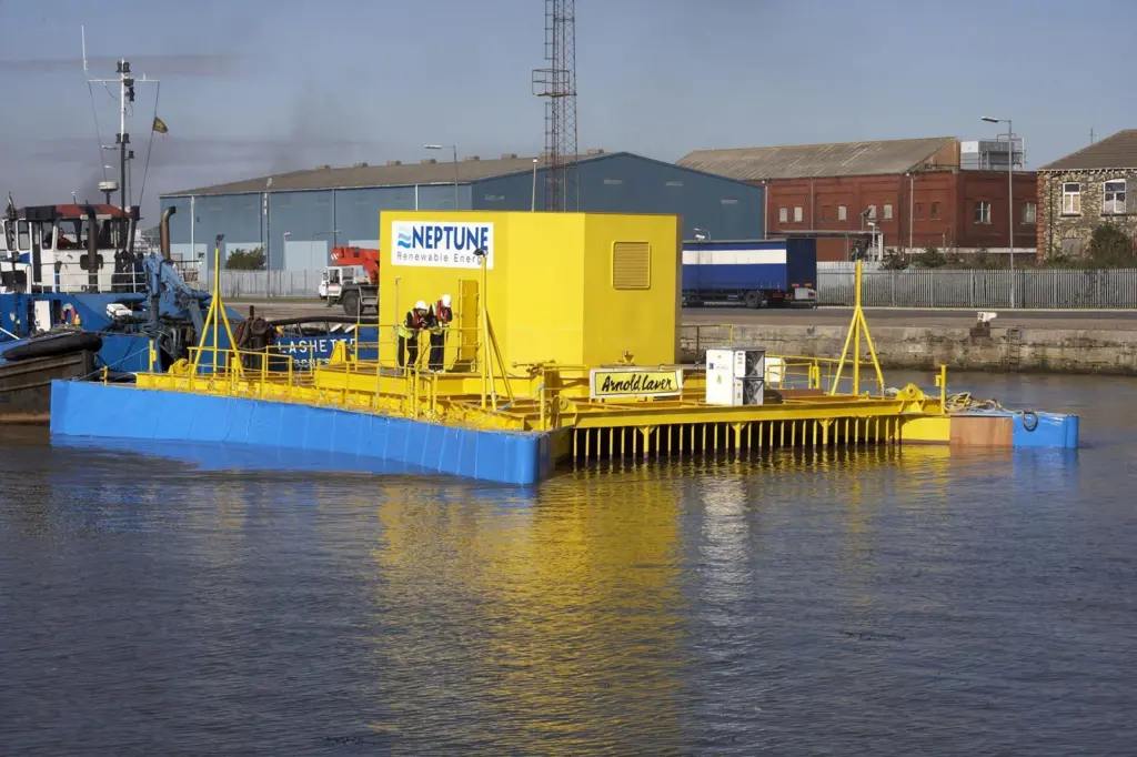 The Neptune Proteus full scale demonstrator is seen undergoing in-water testing at Hull’s Albert Dock.