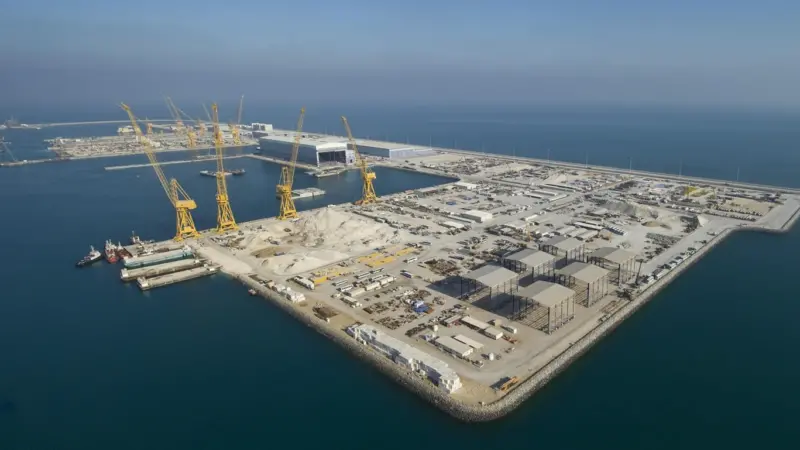 Nakilat Shipyard is located approximately 8km from Qatar’s shoreline and was constructed on some 110 hectares of reclaimed land. Photo courtesy of Nakilat