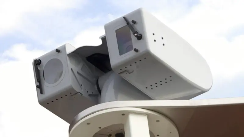 By integrating CCTV cameras and other electro-optical sensors such as thermal imagers into the Sea Cobra platform, the system can be tailored for a range of uses on fixed and floating platforms.