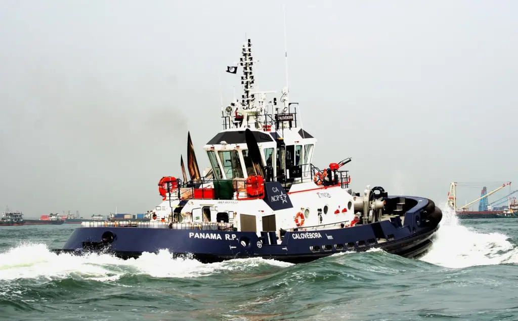 Calovebora, the first new Z-Tech for Panama, sails fully loaded from Hong Kong on its 10,000 mile delivery voyage.