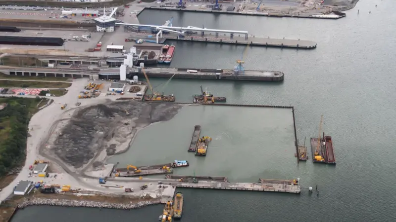 Mukran is expanding in order to become an offshore wind farm support base.