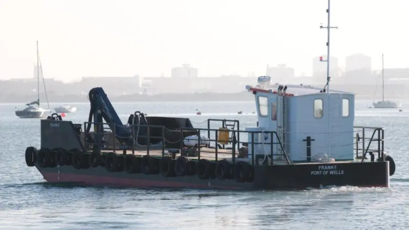 Frank-T is a heavy duty workboat capable of carrying up to 10 tons of cargo on deck whilst maintaining a draft of just 750mm in the shallow tidal environment of Wells Harbour.