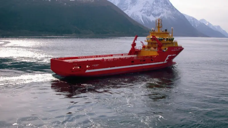 Wärtsilä aims to maximise the environmental and economic performance of the vessels and power plants of its customers.