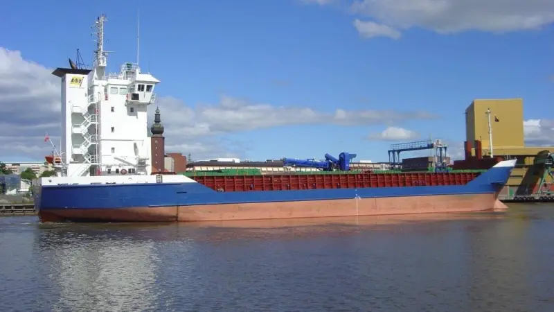 The 4,100 dwt self-discharging cargo ship Listervik now benefits from a planned maintenance system.
