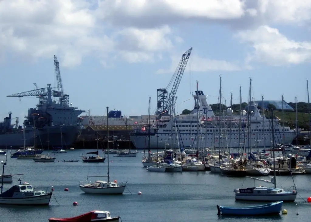 Maerl beds in the Port of Falmouth are considered a non-renewable resource. Photo by Andy Roberts.