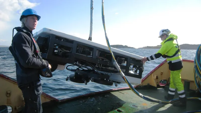 CleanHull uses a brushless technology deployed with an ROV from a service boat to clean underwater services.