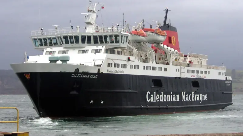 Royston performs a complete overhaul of each of the Caledonian Isles’ medium speed 1,800 kW engines on alternate years.