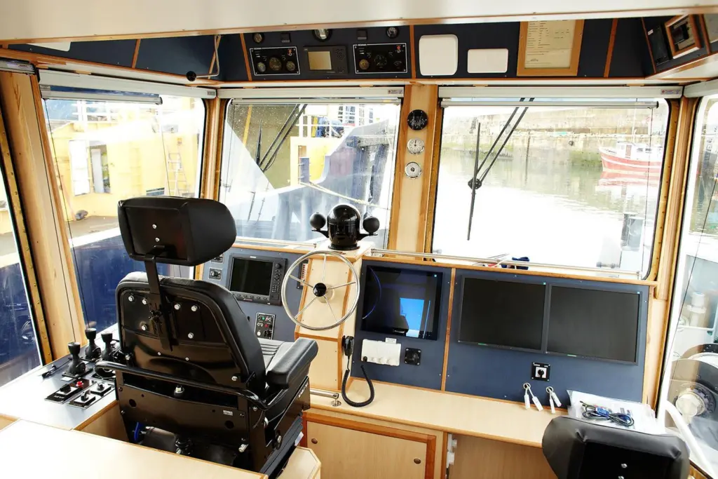 The wheelhouse of ‘Sea Herald’ provides excellent visibility over the entire working deck.