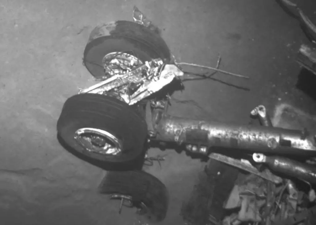 An AUV photo of the landing gear of the lost Air France flight on the ocean floor.