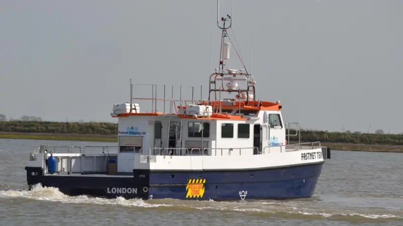Fastnet Tern complies with requirements for the Irish P5 passenger vessel operating certificate as well as MCA COP 12+2, 60 miles offshore.