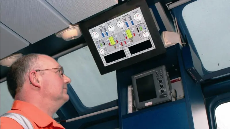 The Enginei bridge display enables tug masters to be continuously aware of their fuel consumption.