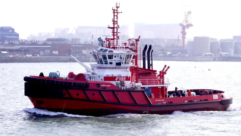 Mojaweb is one of the few terminal tugs equipped to Fire Fighting II standards.