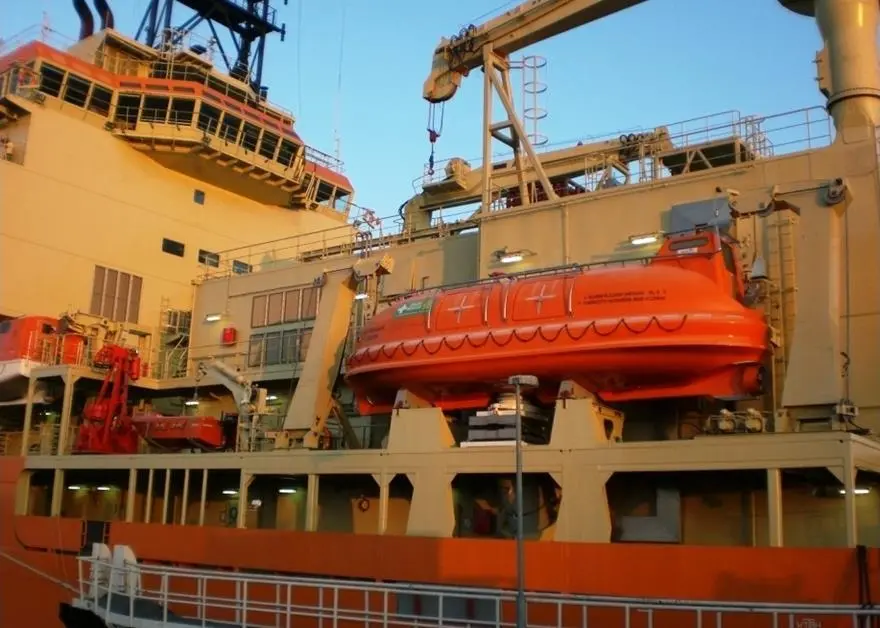 The acquisition promises improved integration possibilities of vessels and diving equipment.