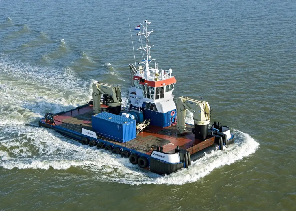 HvS has gained a great deal of operating e I and earlier vessels of a similar type.