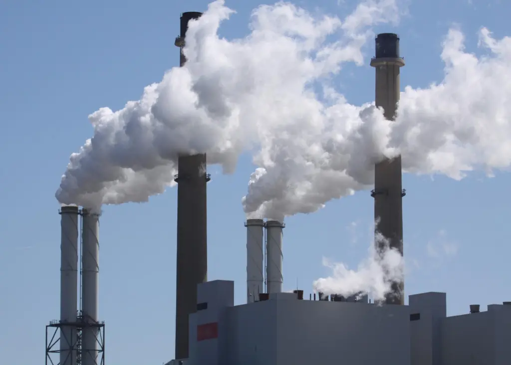 Carbon emission cuts of 50% from 1990 levels by 2027 have been unveiled by the UK government. Photo by Peter Barker