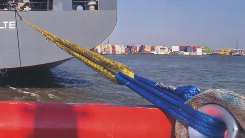 In the KOTUG fleet, the KO-LINK is used to connect the polyester towline to a HMPE pennant via a ‘weak link’ lashing.