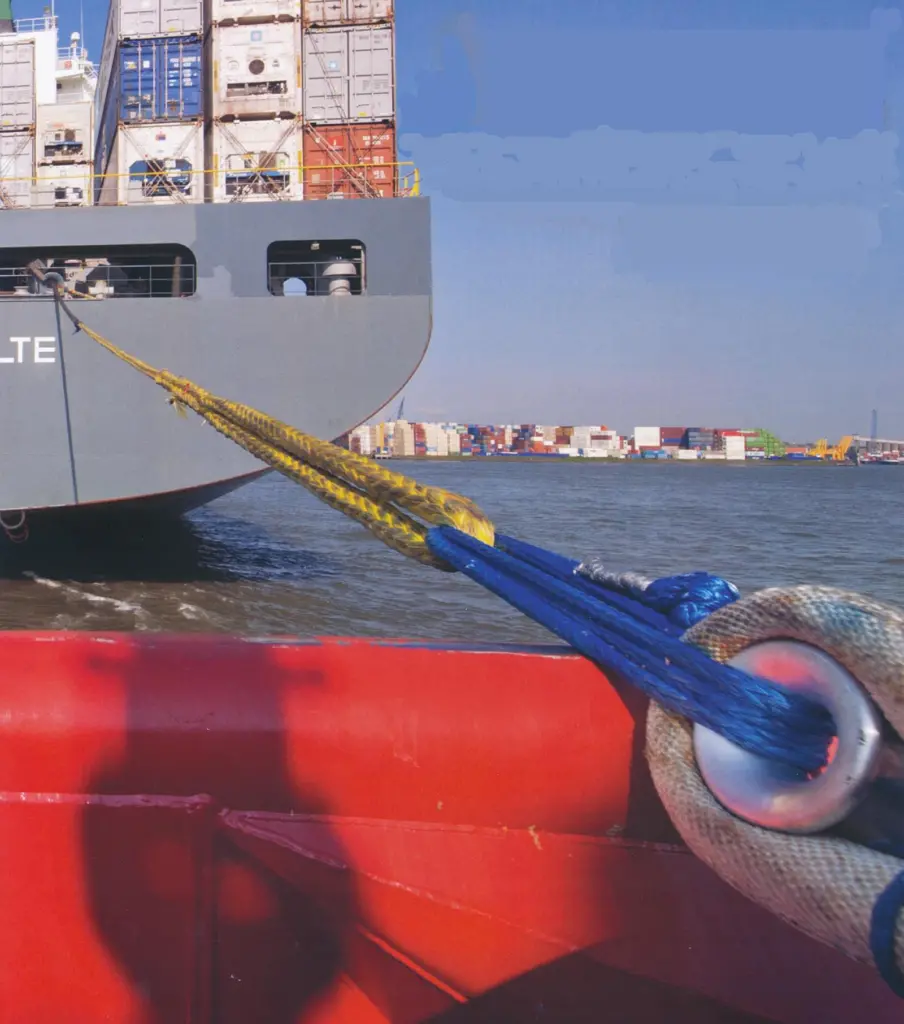 In the KOTUG fleet, the KO-LINK is used to connect the polyester towline to a HMPE pennant via a ‘weak link’ lashing.