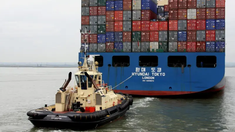 The correct positioning of deck equipment aboard large ship is an important factor to consider when working with attendant tugs.