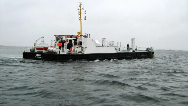 Hecht is already at work out of Neuses on the Bamberg-Nuremberg stretch of the canal. Photo: WSA Nuremberg