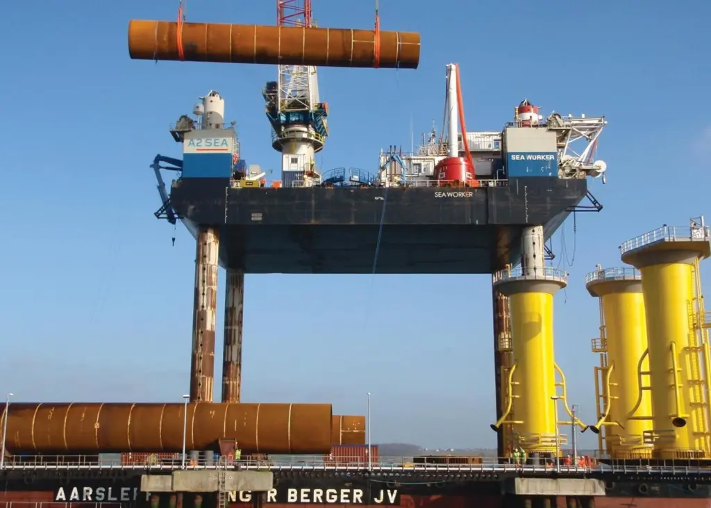 Monoplies and transition pieces are lowered onto Sea Worker at Harwich.